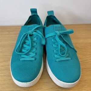 Fitflop Blue/White Women's 7.5 Sneakers